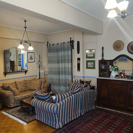 Classic Apartment In Каламата Екстер'єр фото