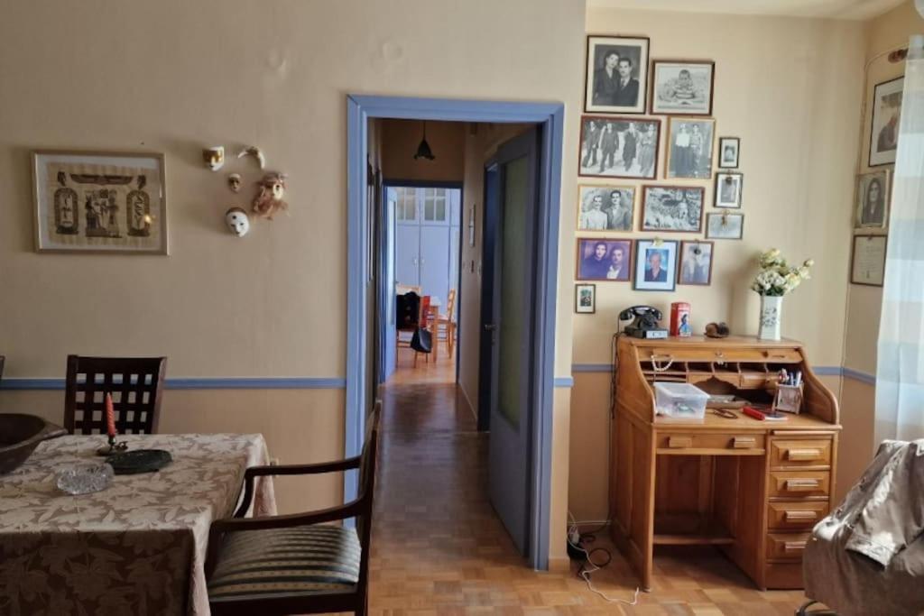 Classic Apartment In Каламата Екстер'єр фото