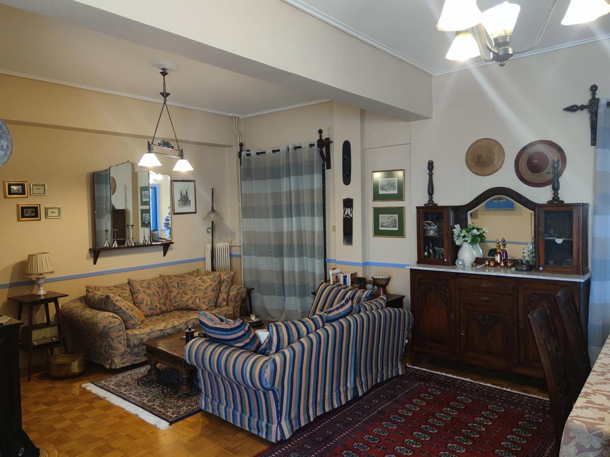 Classic Apartment In Каламата Екстер'єр фото